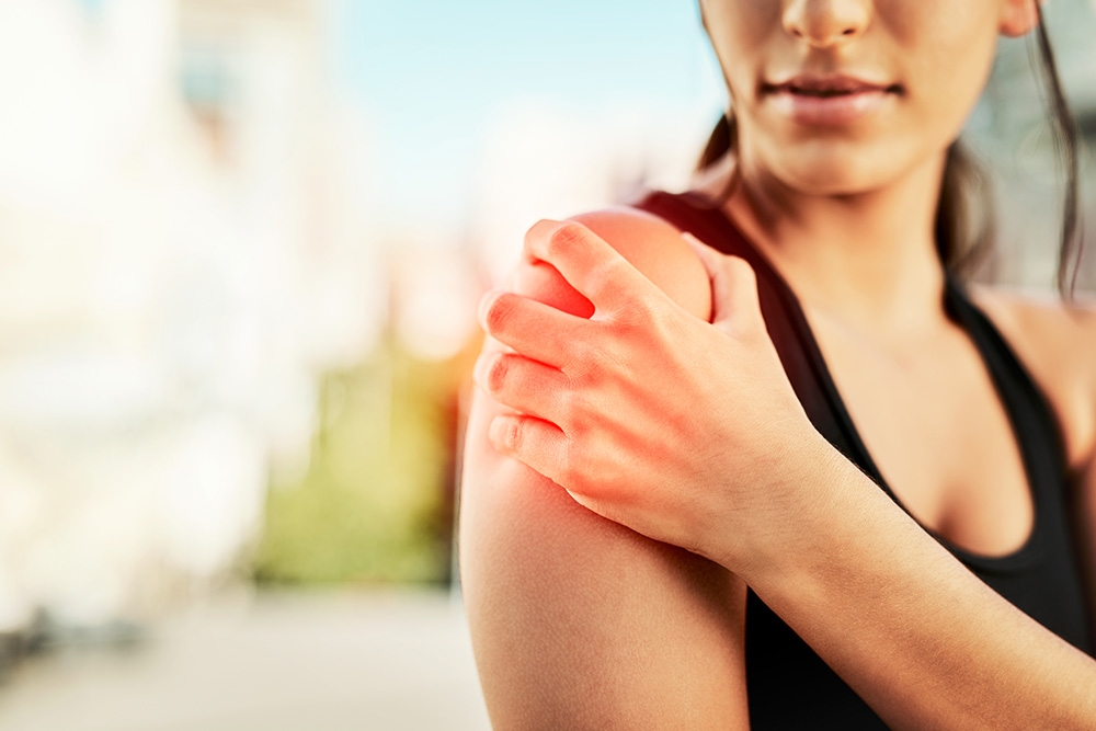 Causes of Sudden Shoulder Pain Without Injury